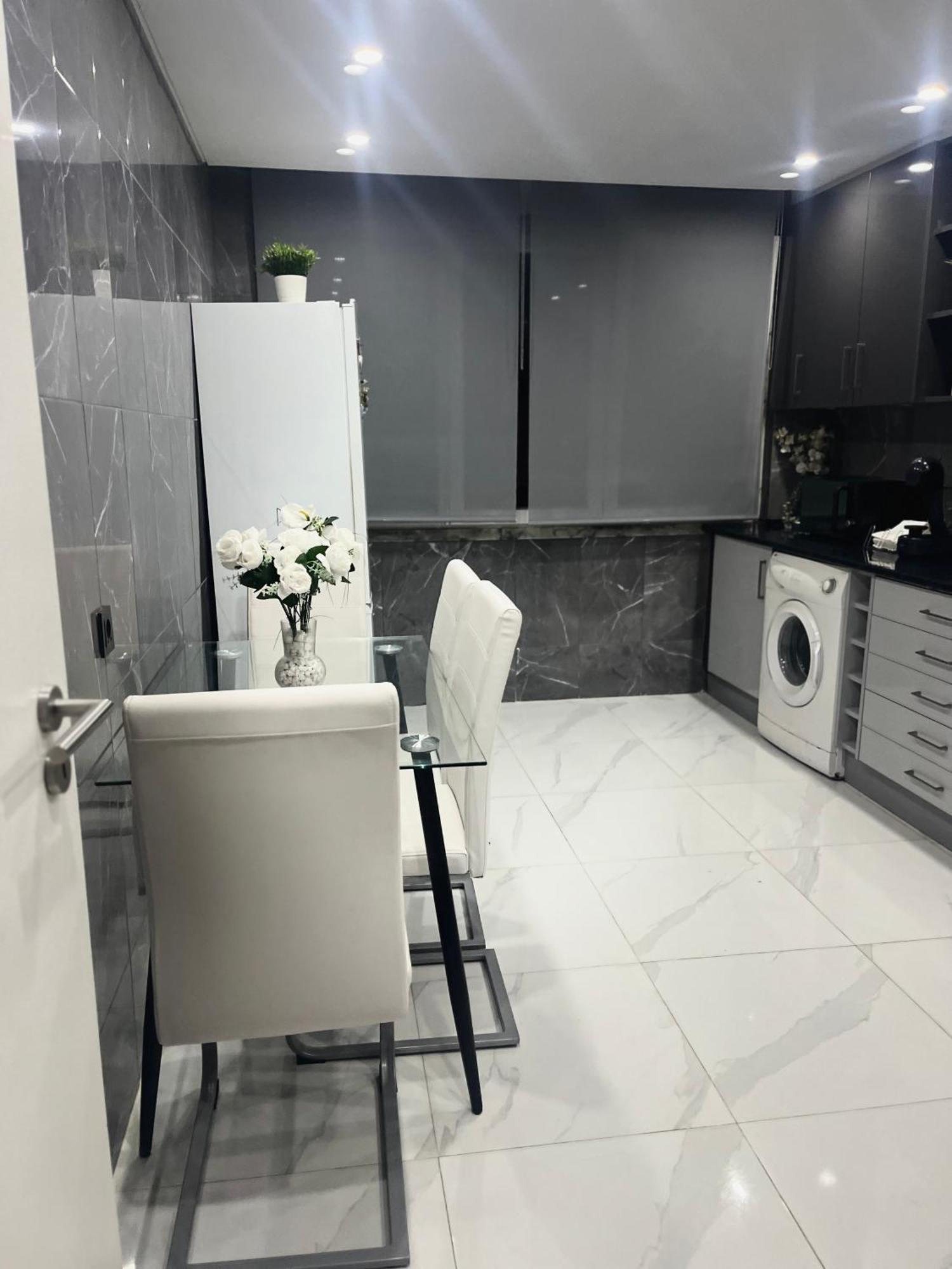 N3 Apartment Amadora Bagian luar foto